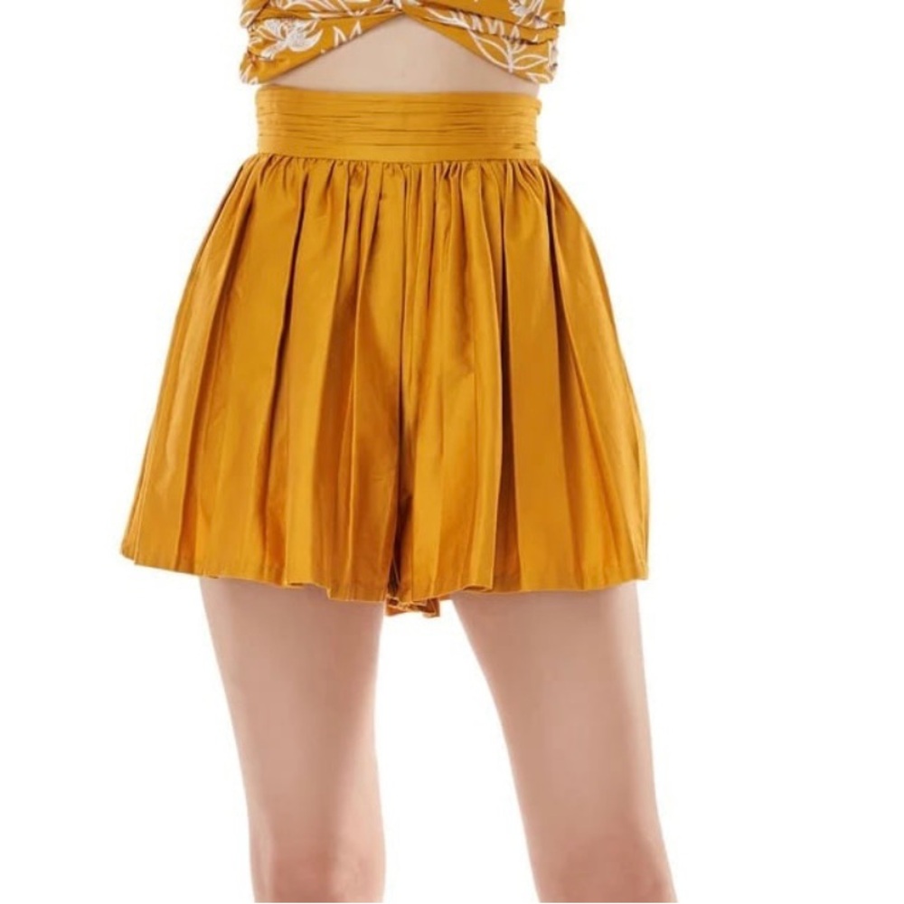 AMUR pleated shorts size 0